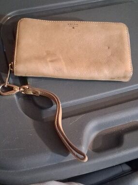 Fossil wallet